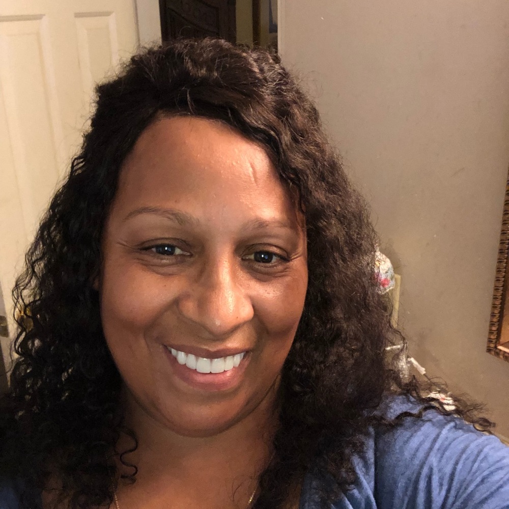 Meet your Posher, Gayle